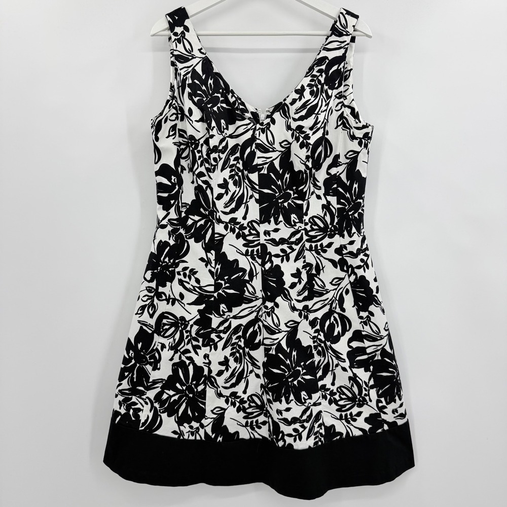Chaps Floral Fit and Flare Dress Womens 16 Black White V-Neck Sleeveless